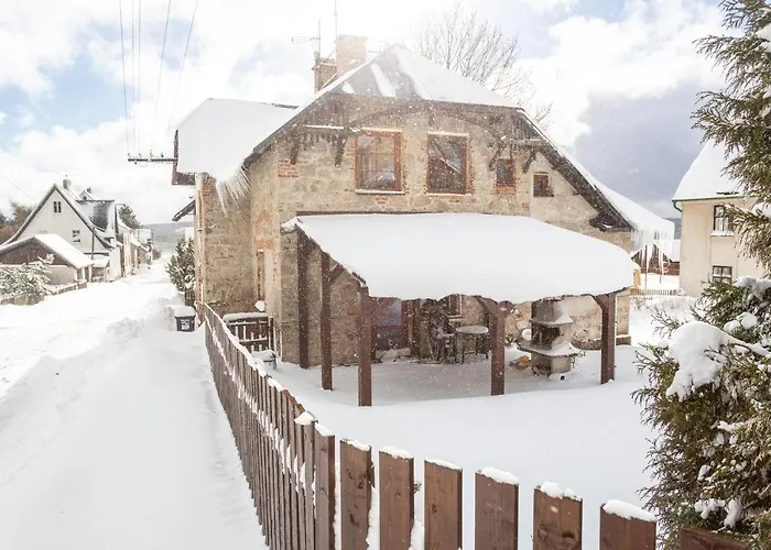 Plesivka Шале Абертами